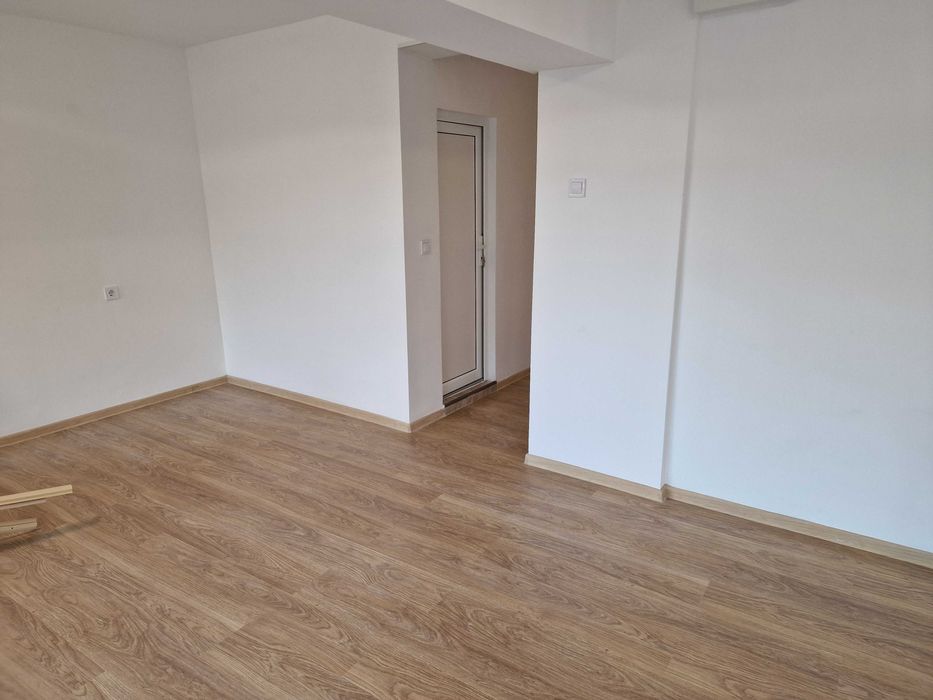 Продавам помещение в идеален център