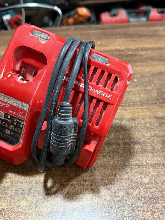 Мини ъглошлайф Milwaukee F12 FCOT