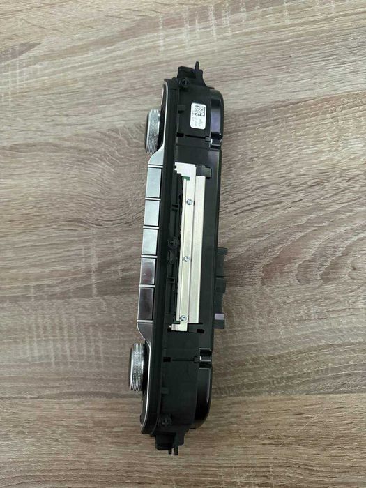 Оригинален климатроник Audi A4/A5/S4/S5 B9/F5 – 8W0820043T