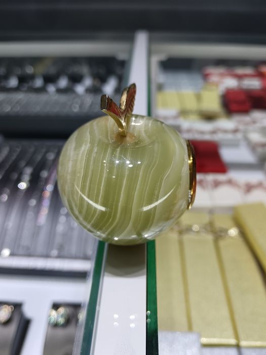 Qimmat tosh miyaga dam beradi