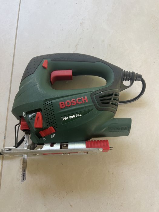 Продам лобзик и циркулярку BOSCH.