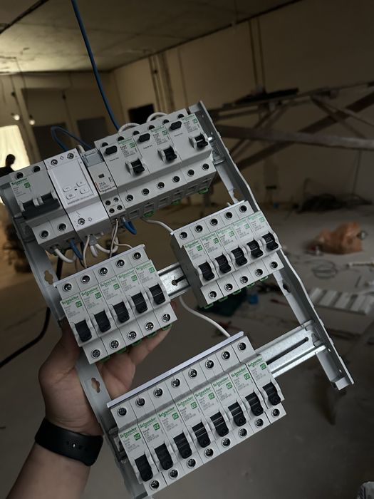 Профессиональный электрик