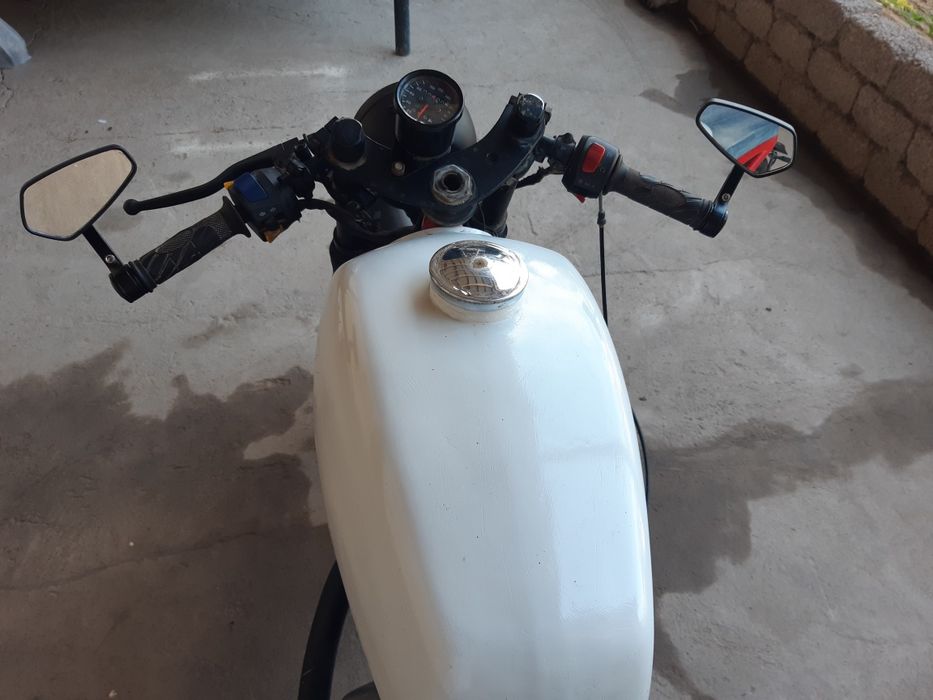 Cafe Racer sotiladi