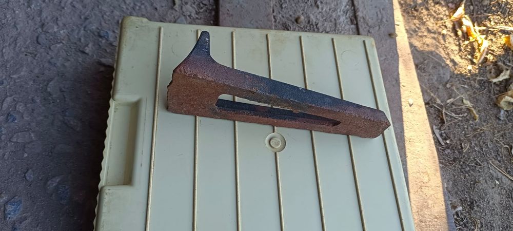 Продам ножки от чугунный ванной.