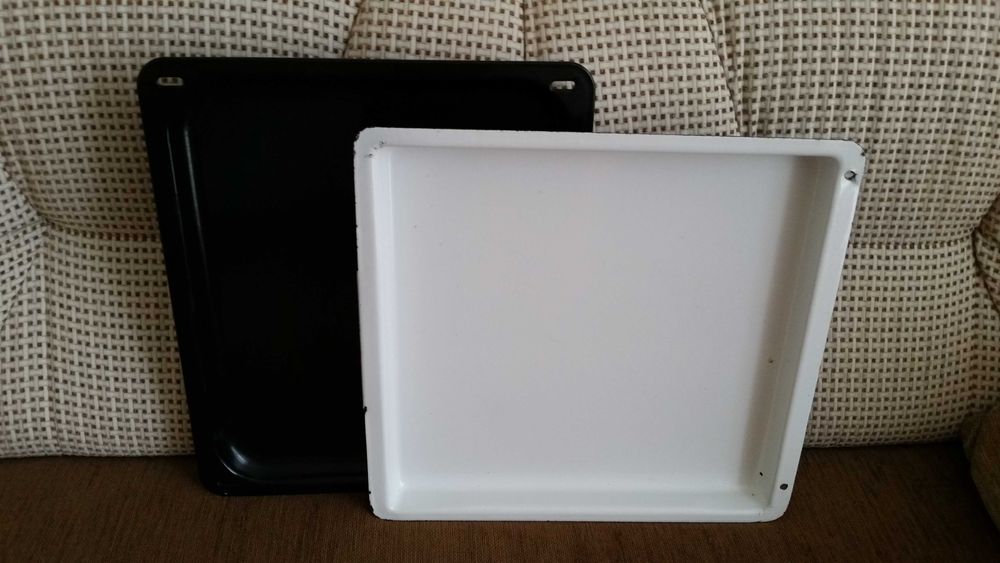 Емайлирани тави- 22 лв Намалени!!