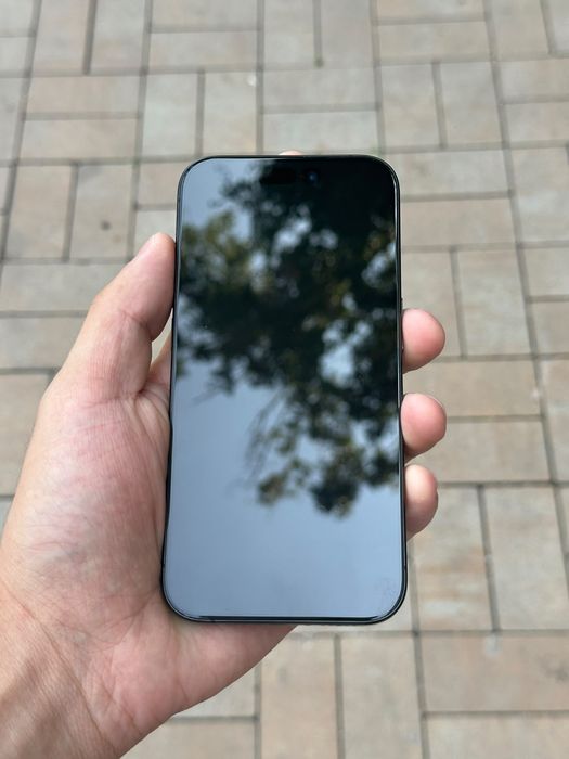 Срочно продам IPhone 15 Pro 128 Gb ,в идеале !