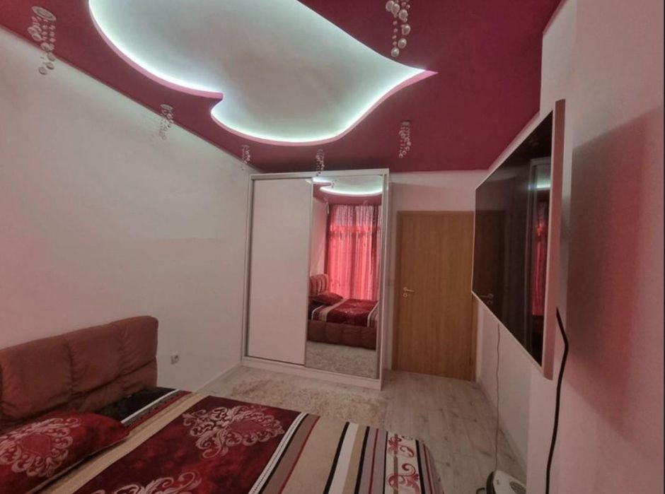 Дава се под наем Тристаен апартамент в София, Студентски град - 80 кв.м за 799 € - Снимка #3