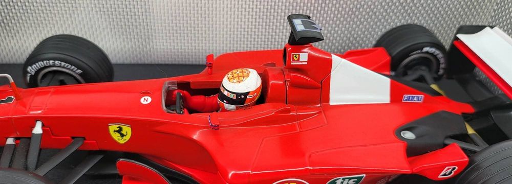 Macheta auto Formula 1 Ferrari F1 2000 Schumacher 1/18 Hotwheels