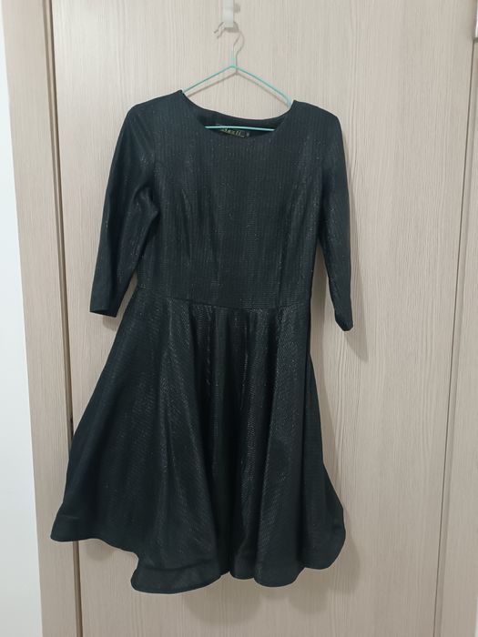 Продам платья.Одевала 1раз.