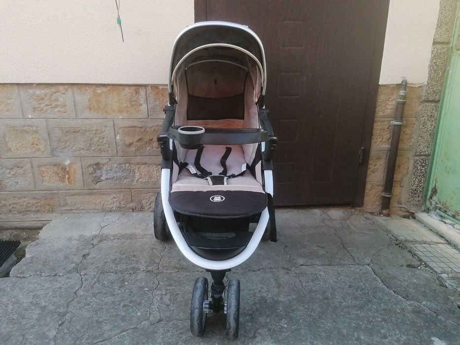 Комбинирана детска количка.