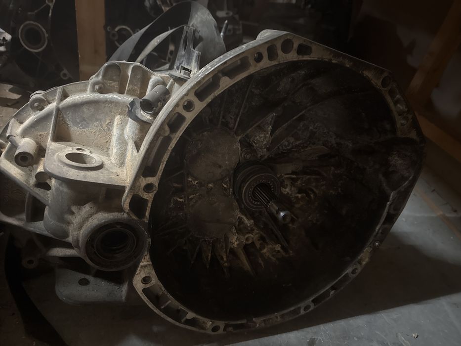 Скоростна кутия трафик виваро мастер 2.0 6 скорости 2,0 trafic PF6010