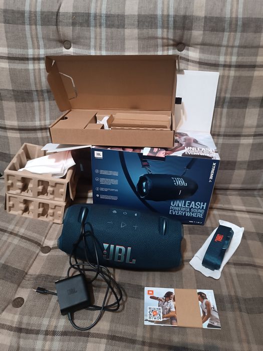 Продаю калонку JBL XTREME 4 проктический новая.
