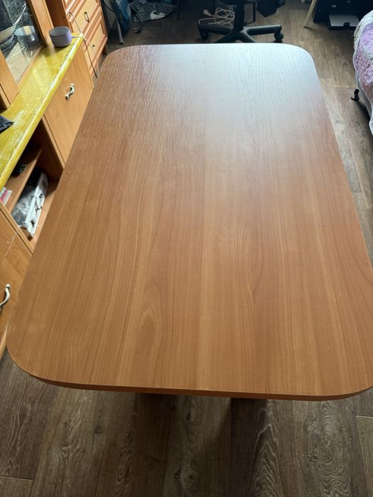 Продам стол кухонный