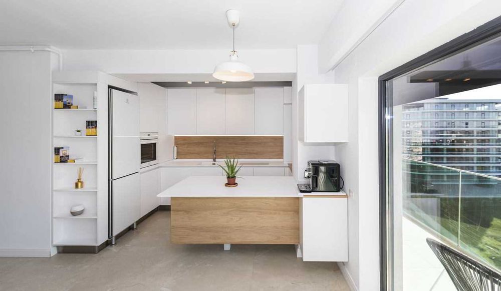 Termen lung - Apartament 3 camere, 2 bai, plaja Mamaia Nord (Hanului)