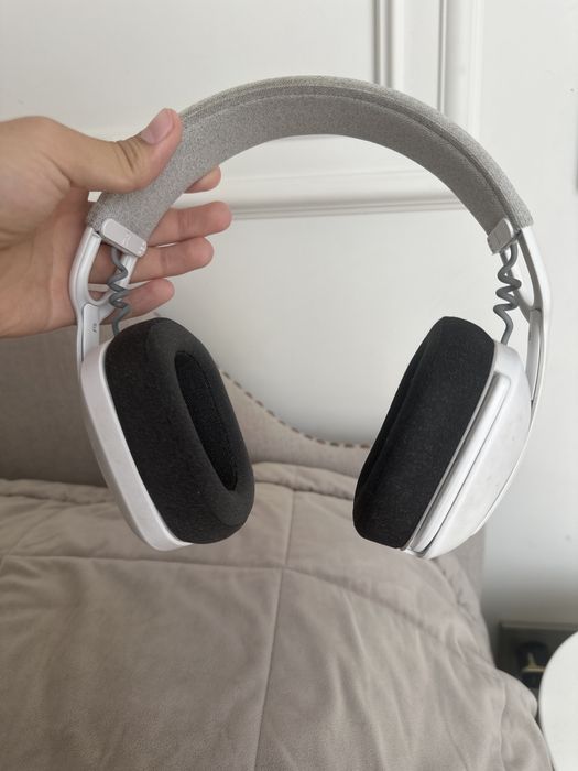 Logitech zone vibe 100