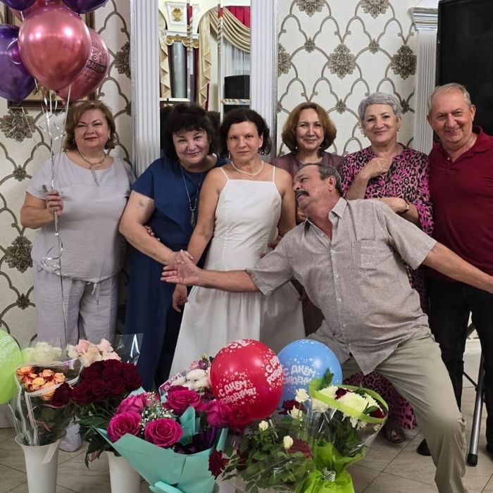 Ведущая праздники