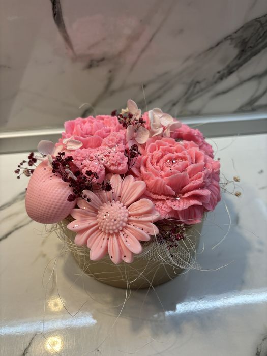 Подаръци букети от свещи