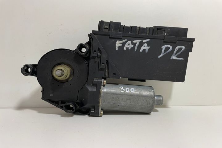 Motoras macara  Bosch geam dreapta fata + calculator 0130821764/10584