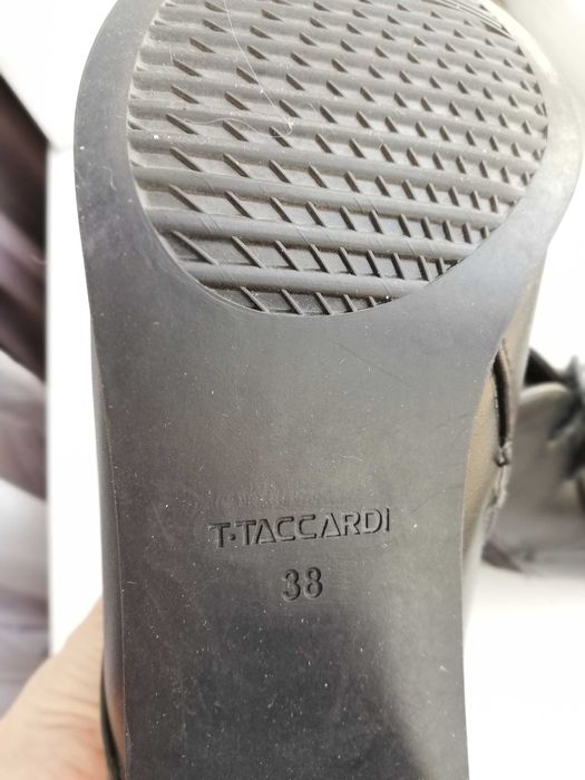 Продам ботинки, ботильоны T.Taccardi