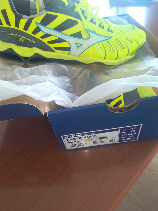 Pantofi volei mizuno noi