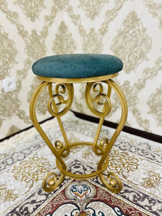 стуллар срочно сотилади сифатли