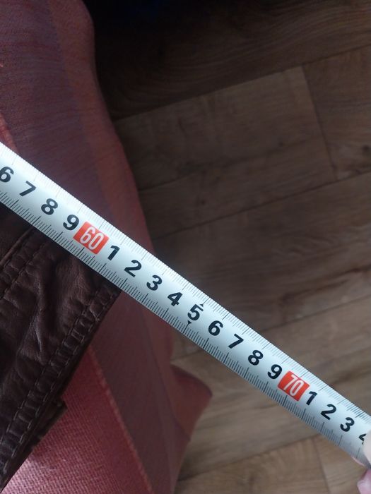 Дамско, кожено яке BERSHKA