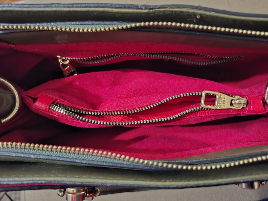 Дамска чанта на Louis Vuitton