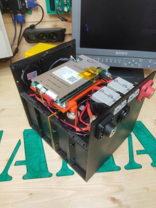 LiFePo4 аккумулятор 12В, 100А/ч