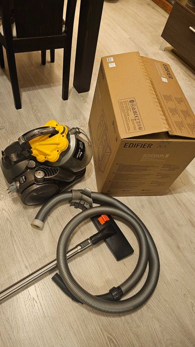 Прахосмукачка Dyson DC19, професионално профилактирана