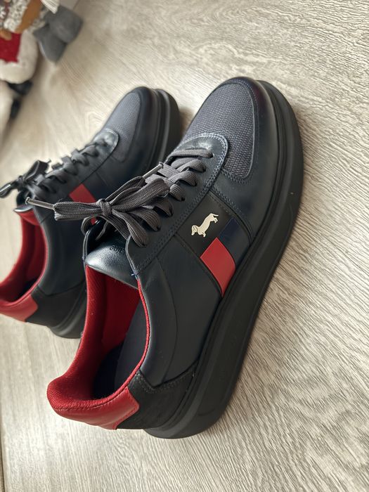 Продаю обувь Harmont & Blaine