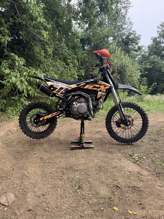Cross Ncx 140cc.