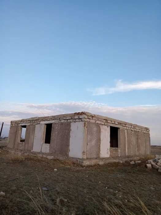 Дом, участок 10 соток.