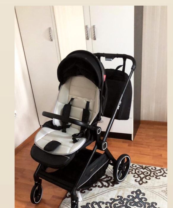 Детская коляскаа