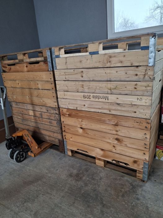 Vînd Bocși pentru Mere