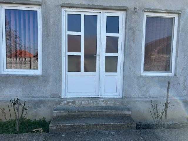 Vindem Casa cu 4 camere in Husasau de Tinca