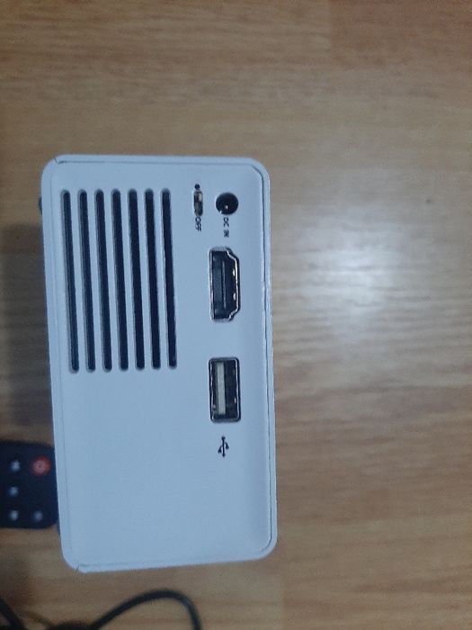 Проектор (новый)