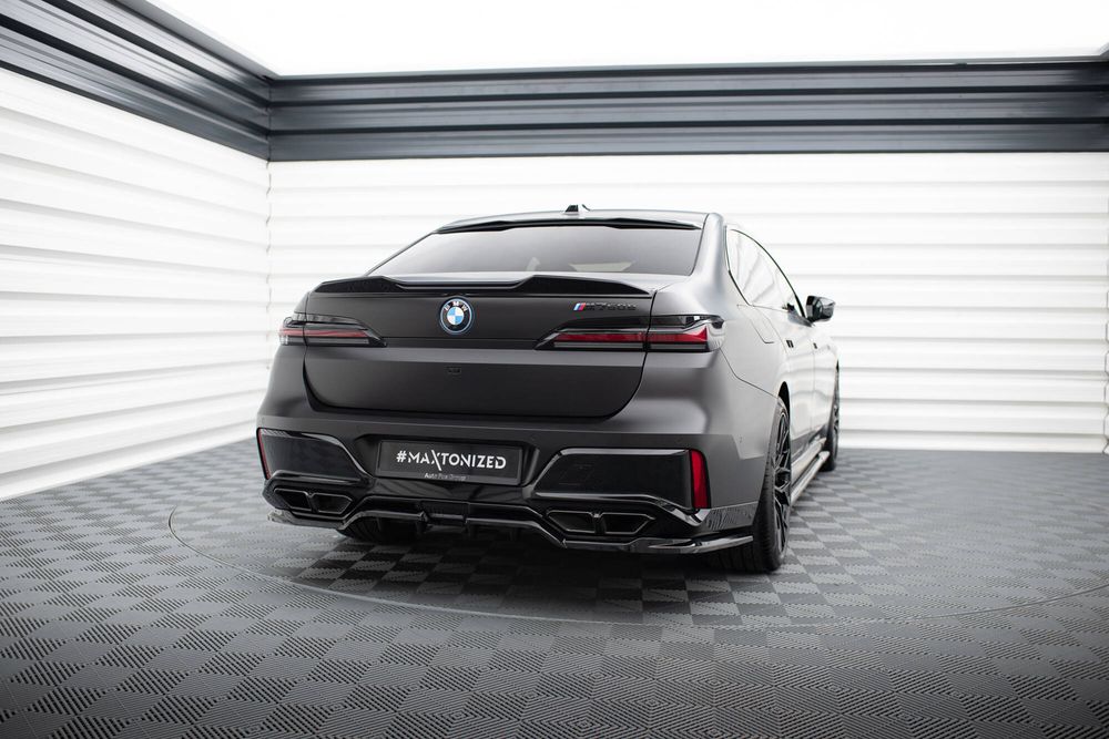 Добавка за задна броня Maxton design за BMW 7 G70 (2022-)