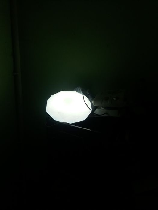 Продам светильник