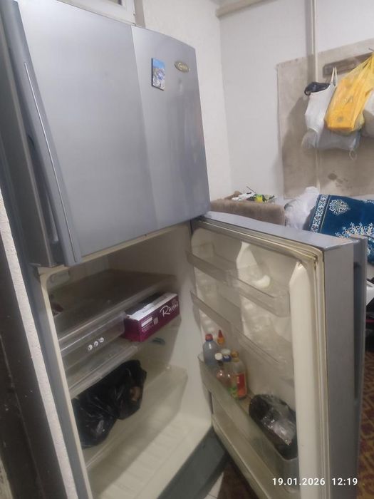 Холодильник вотличном состояние