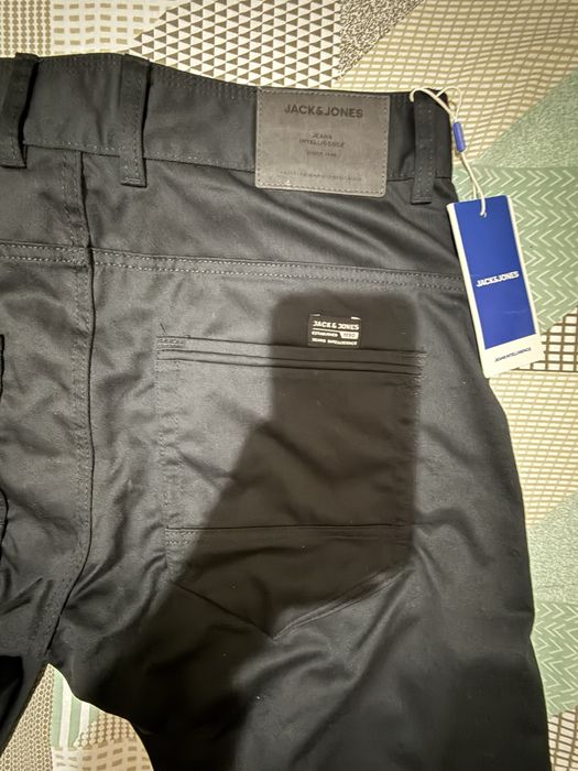 Pantaloni scurti chino noi cu eticheta jack&jones