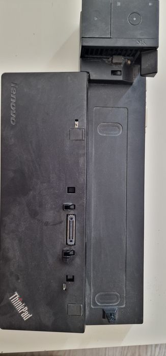 Incarcator, Ultra Dock si geanta laptop  LENOVO