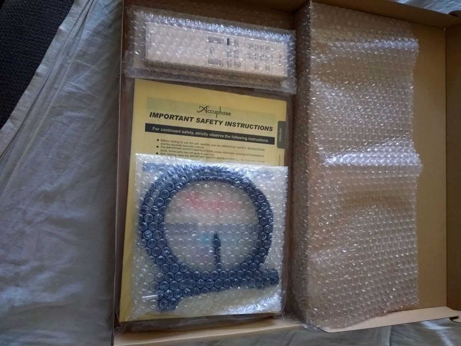 Интегриран усилвател Accuphase E-280