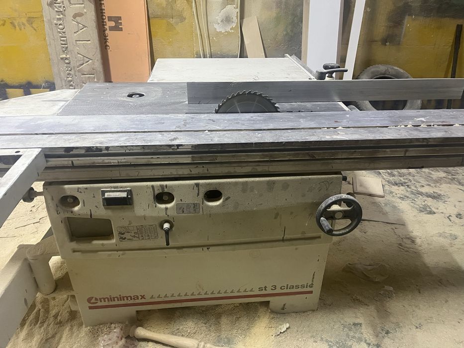 Форматно раскроечный станок по дереву