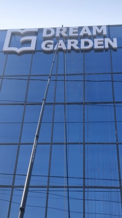 Oyna yuvish fasad moyka