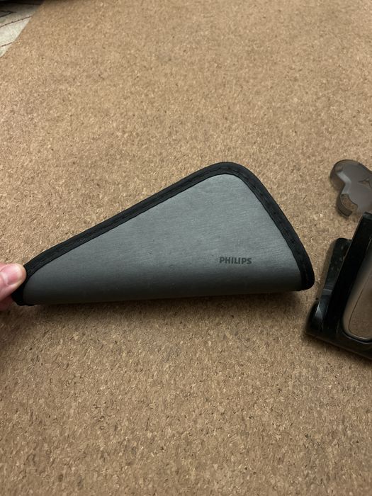 Электрическая бритва Philips