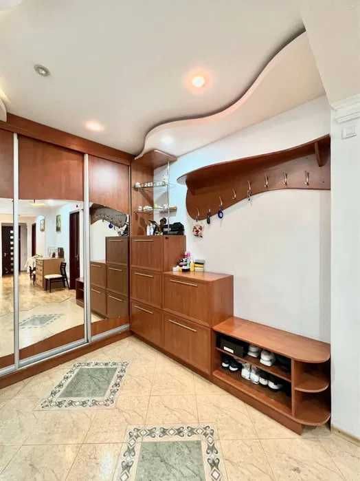 Продаётся 5-ком квартира в центре | Ул. Ойбека 182 м² | 2 паркинга