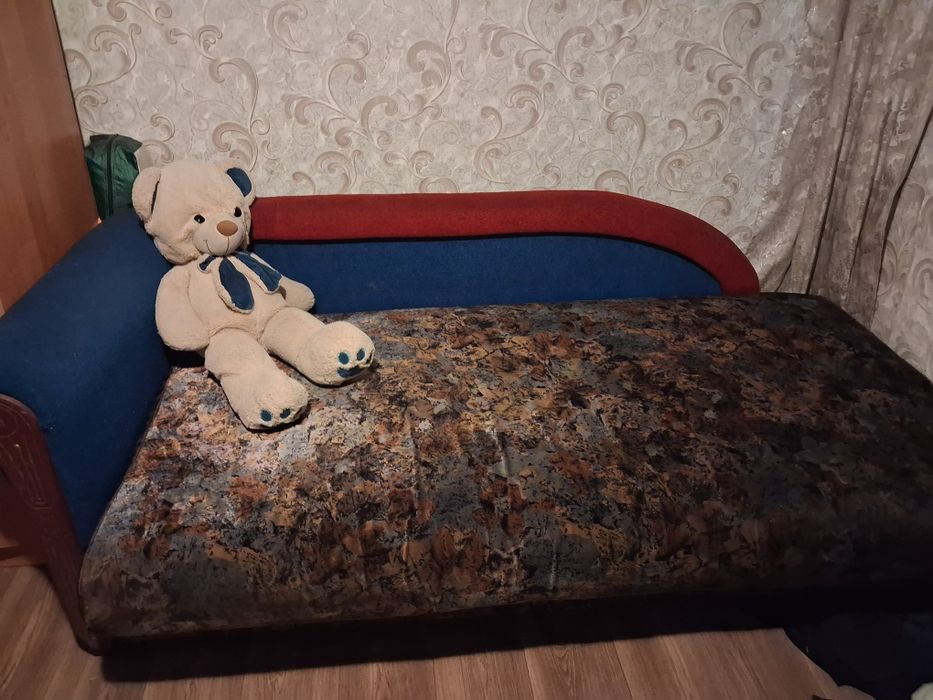 Продам тахту 200см/ 100см