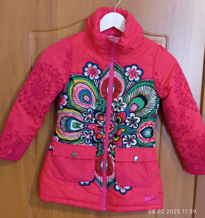 Маркови дрехи за момиче