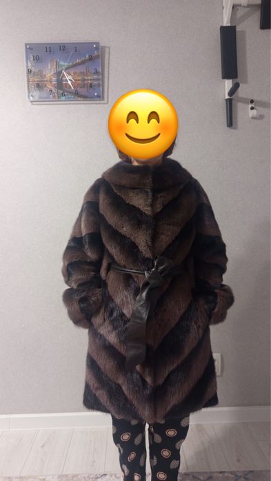 Продам зимние пуховики