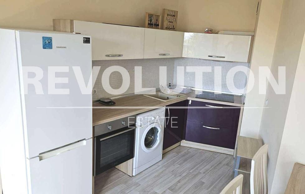 Дава се под наем Двустаен апартамент в Варна, Бриз - 70 кв.м за 500 € - Снимка #2